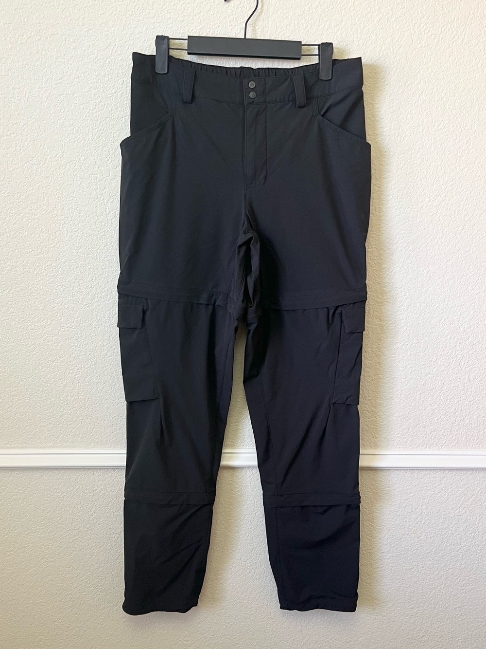 DULUTH TRADING CO AKHG Roadless 3-in-1 Convertible Zip-Off Cargo Pants 8 Black